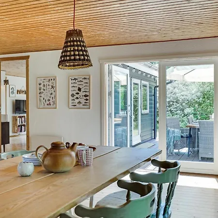 Дом отдыха Three-bedroom In *